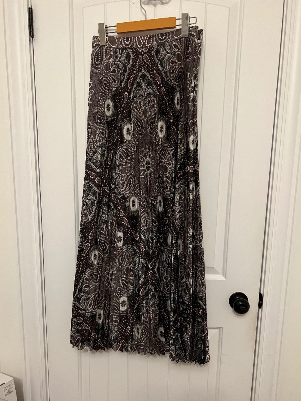 Elie Tahari Brown and White Paisley Maxi Skirt